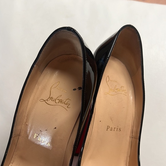 Louboutins 37.5 - Picture 4 of 5